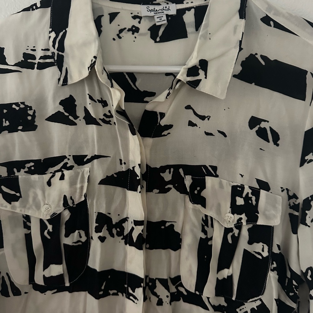 Splendid Abstract Button down shirt - Picture 2 of 3